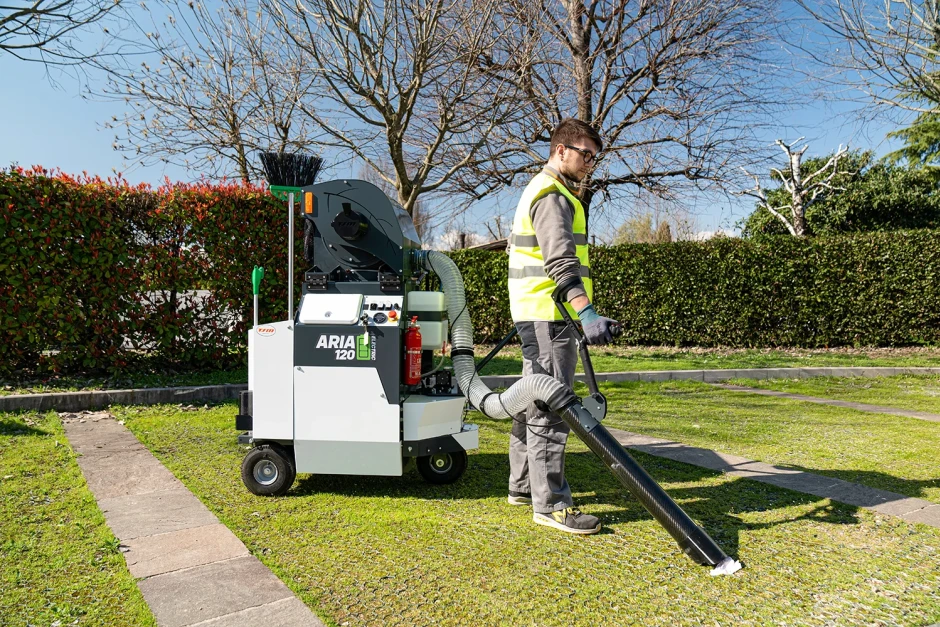 Aria 120 in gebruik bij groengebied